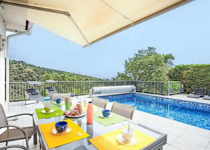 Nyaraló Jardins De Camille By Interhome Llauro